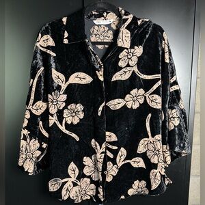 Zara Black Velvet Floral Button Up Blouse - Women XS